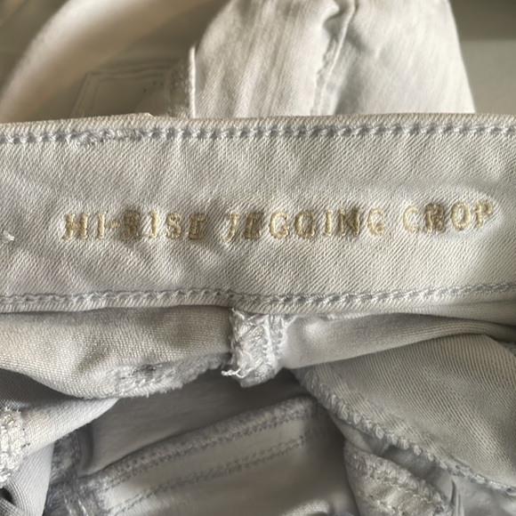 AMERICAN EAGLE OUTFITTERS - Size 0 - High Rise Jegging Crop - Distressed - Picture 14 of 14